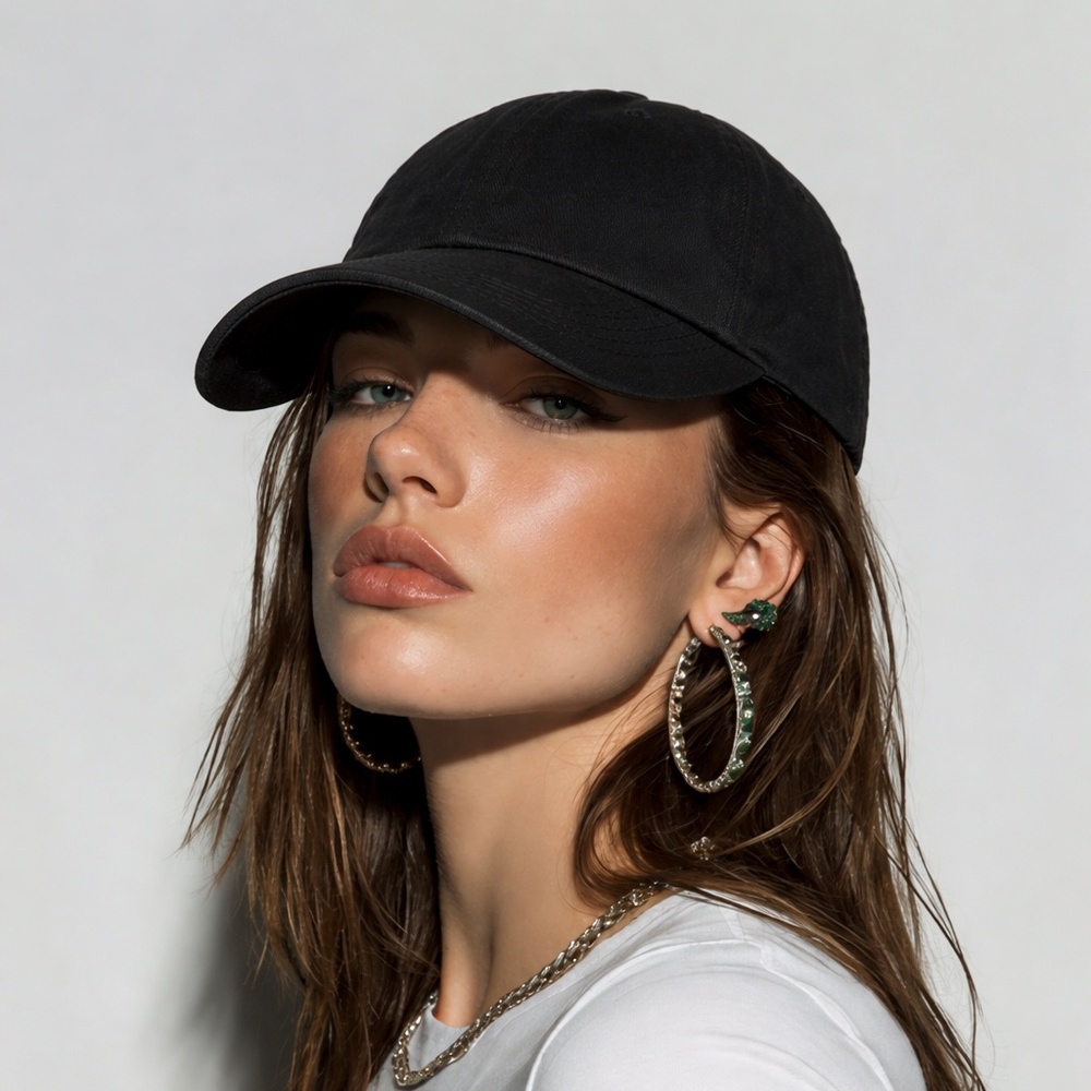 Woman’s flex fit hat
